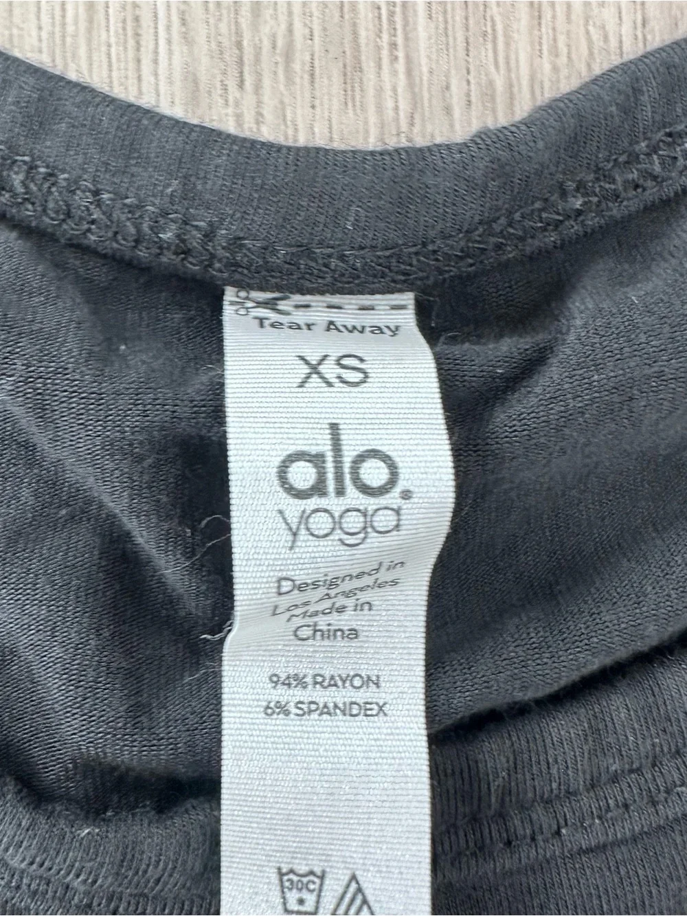 Alo Yoga cover tank cropped twisted front black XS